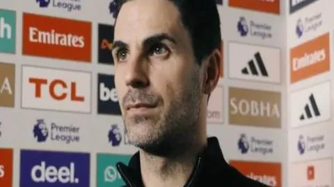 “篮网战绩辉煌，挑战者能否逆袭？近期状态揭秘，篮网让位悬念再起！”